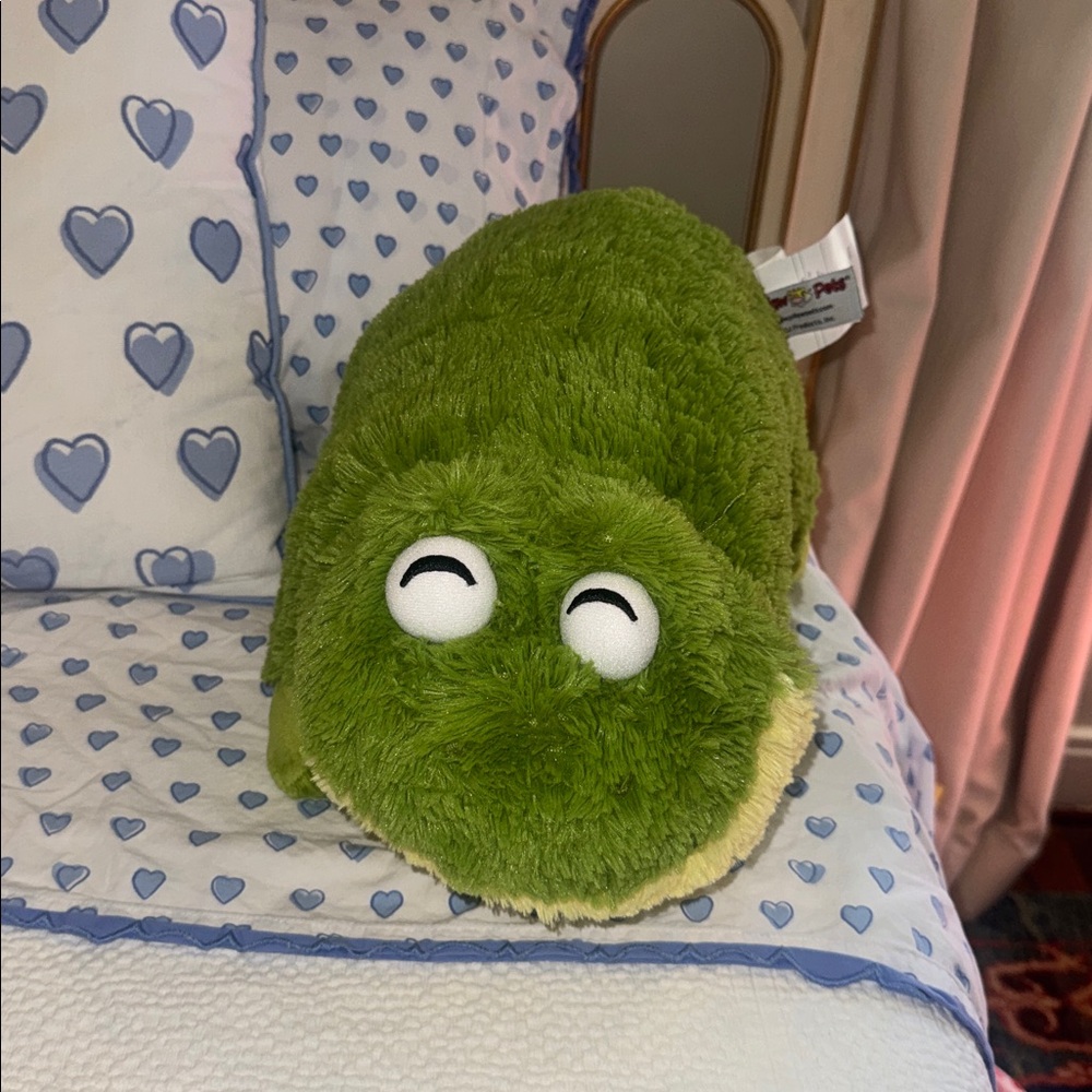 Pillow Pets Friendly Frog 18" Stuffed Animal Plush Toy, Green